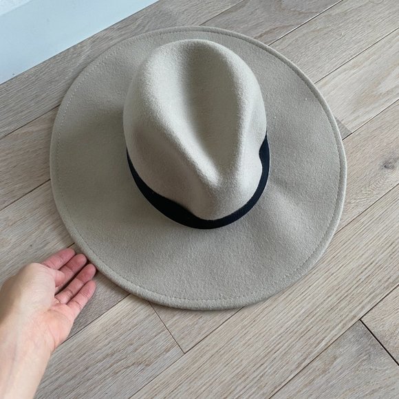 Felt Winter Fedora Hat | S/M - Picture 4 of 12